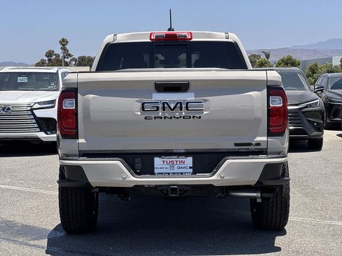 New 2026 GMC Canyon Elevation w/ LPO, Black Badging Package RWD image 4