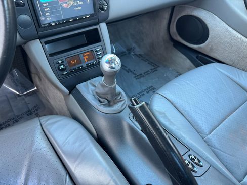 Used 1999 Porsche Boxster image 34