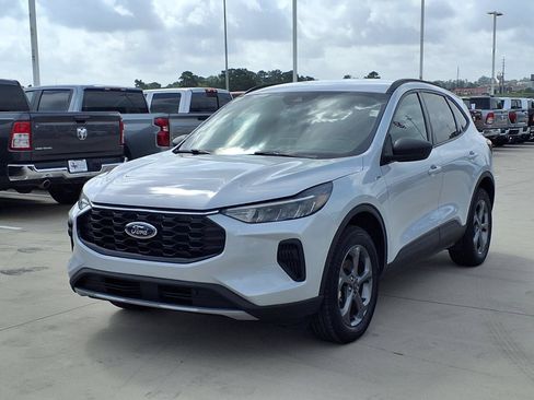 Used 2025 Ford Escape ST-Line AWD/4WD image 3