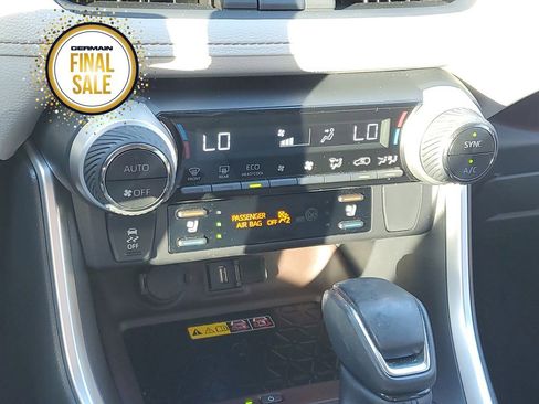 Certified 2022 Toyota RAV4 Limited image 27
