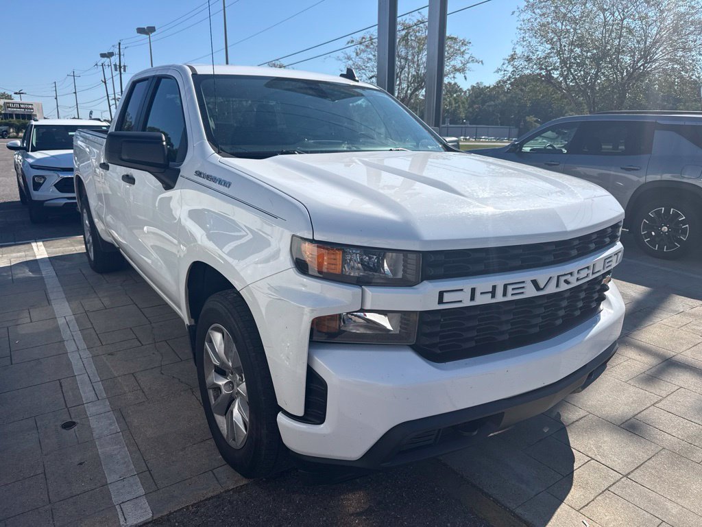Used 2019 Chevrolet Silverado 1500 Custom w/ Custom Value Package RWD image 5