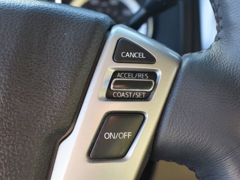 Used 2016 Nissan Titan SL image 21