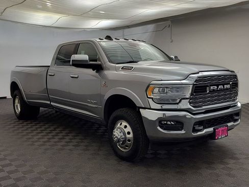 Used 2022 RAM 3500 Limited AWD/4WD image 7