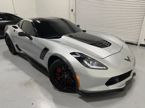 Used 2016 Chevrolet Corvette Z06 w/ 3LZ Preferred Equipment Group image 27
