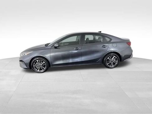 Certified 2024 Kia Forte LXS w/ LXS Technology Package FWD image 10
