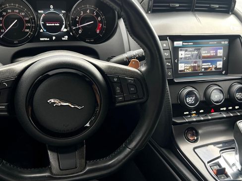 Used 2016 Jaguar F-TYPE S image 25