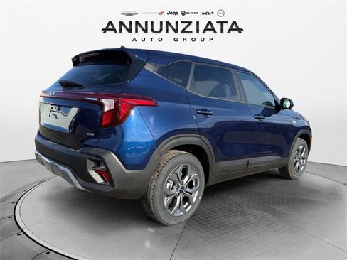 New 2026 Kia Seltos LX image 5