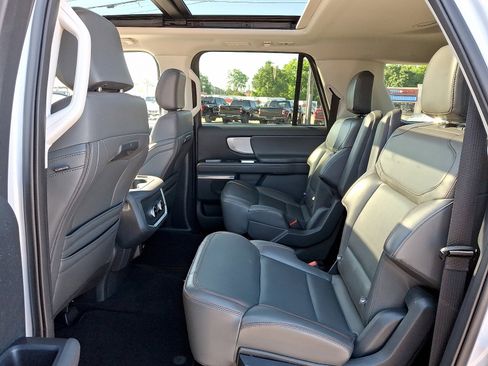 Certified 2025 Ford Expedition Max Active AWD/4WD image 9