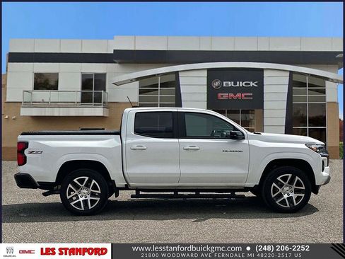 Used 2023 Chevrolet Colorado Z71 w/ Z71 Convenience Package 2 AWD/4WD image 7