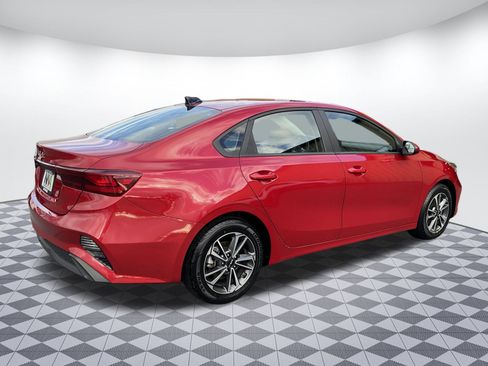 Used 2024 Kia Forte LXS image 3