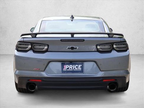 Used 2019 Chevrolet Camaro SS RWD image 7
