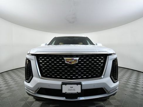 Used 2026 Cadillac Escalade ESV Luxury w/ LPO, Floor Liner Package image 8