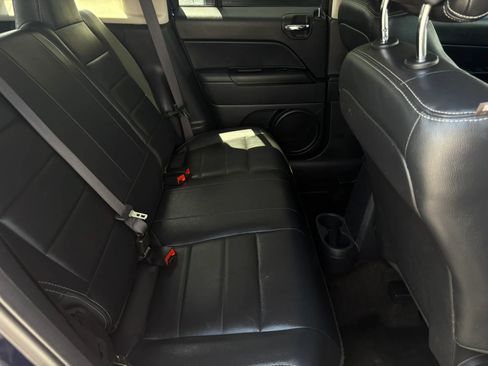Used 2016 Jeep Patriot High Altitude FWD image 14