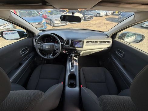 Used 2018 Honda HR-V EX image 30
