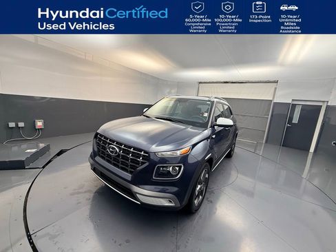 Used 2024 Hyundai Venue Limited FWD image 1