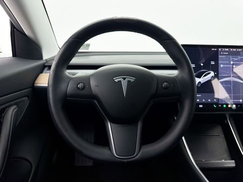 Used 2019 Tesla Model 3 Standard Range Plus RWD image 33