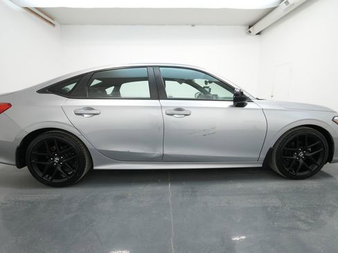 Used 2022 Honda Civic Sport image 8