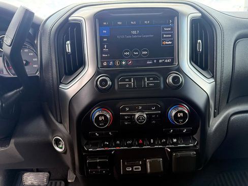 Used 2019 Chevrolet Silverado 1500 LT w/ Convenience Package image 22