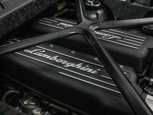 Used 2015 Lamborghini Huracan LP 610-4 image 41