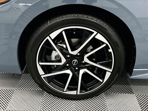 New 2025 Nissan Sentra SR w/ SR Premium Package image 12