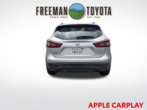 Used 2022 Nissan Rogue Sport SV w/ Technology Package FWD image 6