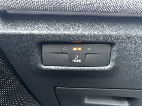 New 2026 Volkswagen Tiguan S image 11