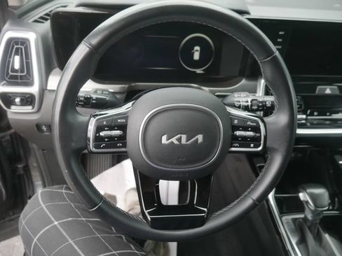 Used 2023 Kia Sorento SX AWD/4WD image 31