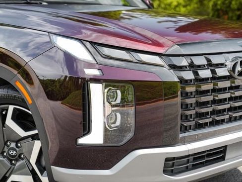 Used 2023 Hyundai Palisade Limited FWD image 8