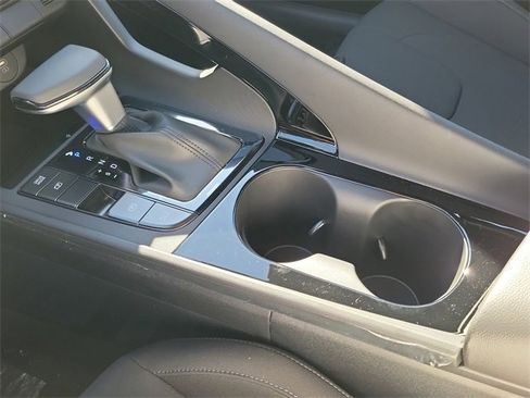 New 2026 Hyundai Elantra Sport image 13