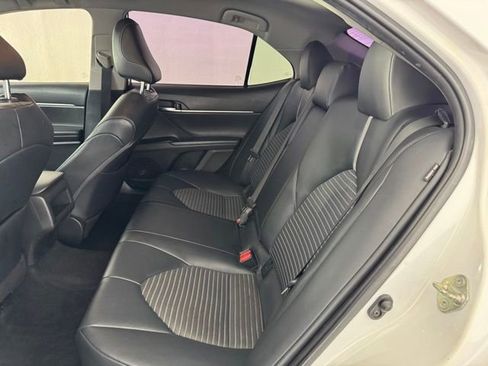 Used 2020 Toyota Camry SE FWD image 24