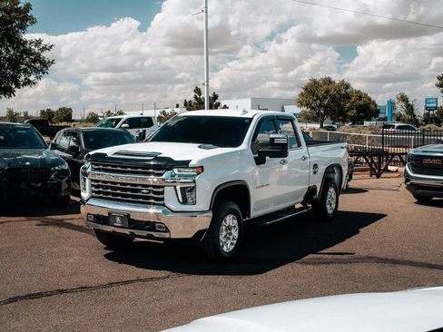 Used 2022 Chevrolet Silverado 2500 LTZ w/ Safety Package AWD/4WD image 3