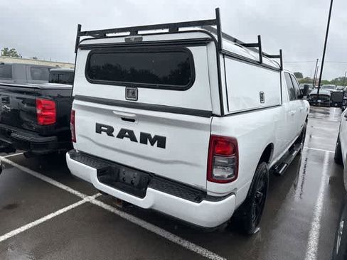 Used 2021 RAM 2500 Big Horn w/ Night Edition AWD/4WD image 6
