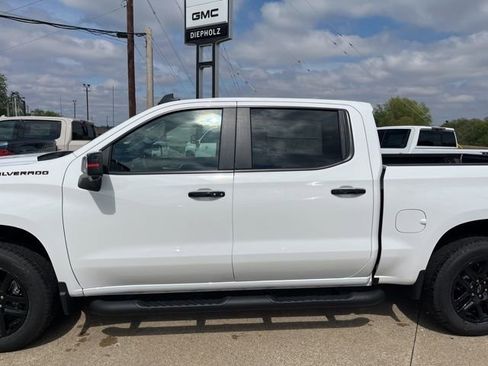 New 2026 Chevrolet Silverado 1500 RST w/ Redline Edition AWD/4WD image 8