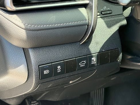 Used 2024 Toyota Camry SE FWD image 7