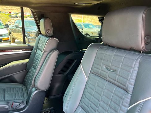 Used 2025 Cadillac Escalade Sport Platinum w/ LPO, ONYX Package AWD/4WD image 21