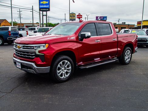 Used 2024 Chevrolet Silverado 1500 LTZ AWD/4WD image 3