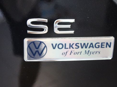 New 2026 Volkswagen Atlas Peak Edition AWD/4WD image 18