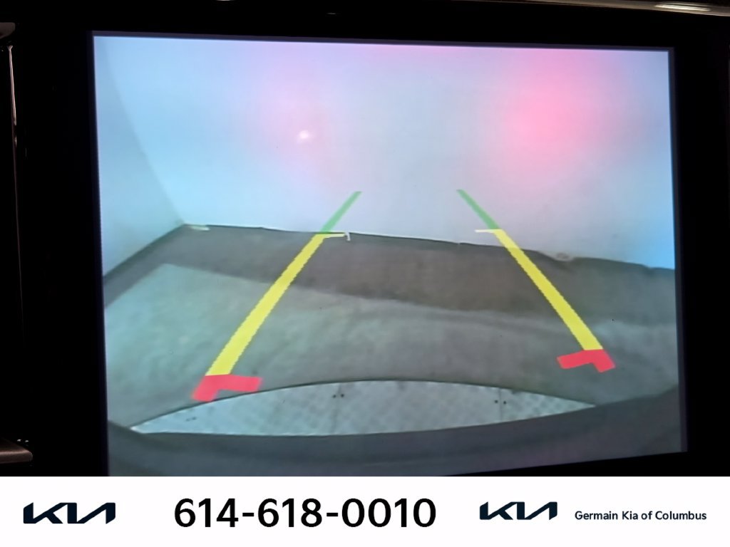 Used 2023 Chrysler Pacifica Touring-L FWD image 32