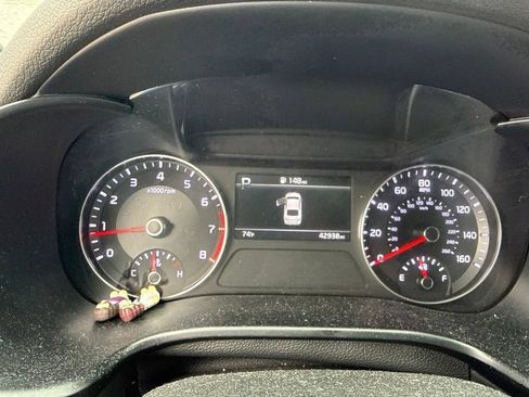 Used 2024 Kia Forte LXS w/ LXS Technology Package FWD image 17