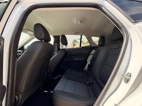 Used 2026 Chevrolet Trax LT FWD image 17