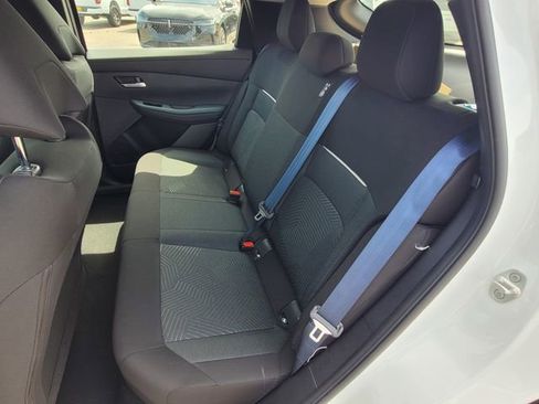 New 2026 Nissan Leaf FWD image 6