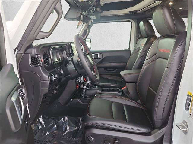 Used 2024 Jeep Wrangler Unlimited Rubicon w/ Technology Group AWD/4WD image 15