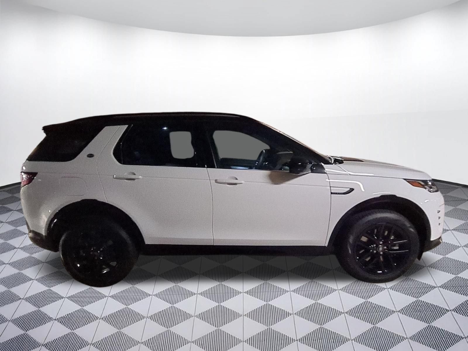 New 2026 Land Rover Discovery Sport Landmark AWD/4WD image 6