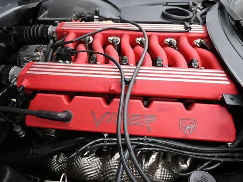 Used 1994 Dodge Viper RT/10 RWD image 25