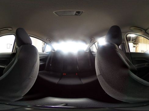 Used 2025 Nissan Versa SV image 40