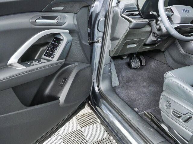 New 2026 Audi Q5 Prestige AWD/4WD image 9
