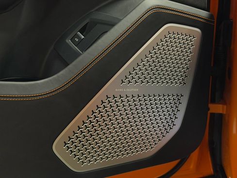 Used 2022 Lamborghini Urus image 17