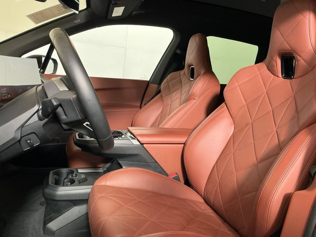 Certified 2026 BMW iX M70 AWD/4WD image 21