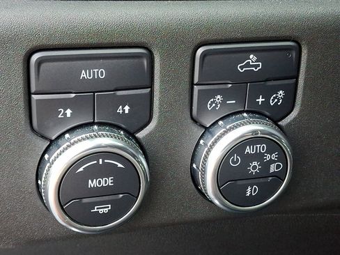 Used 2024 GMC Sierra 1500 Elevation AWD/4WD image 25