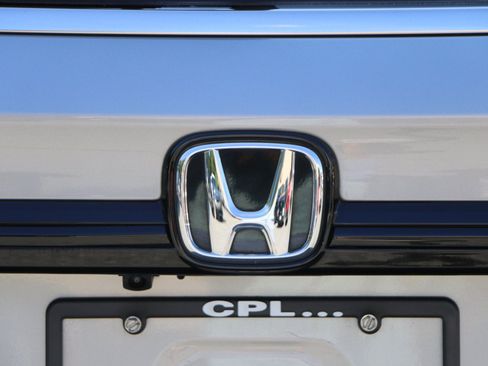 Used 2025 Honda Odyssey Elite image 5